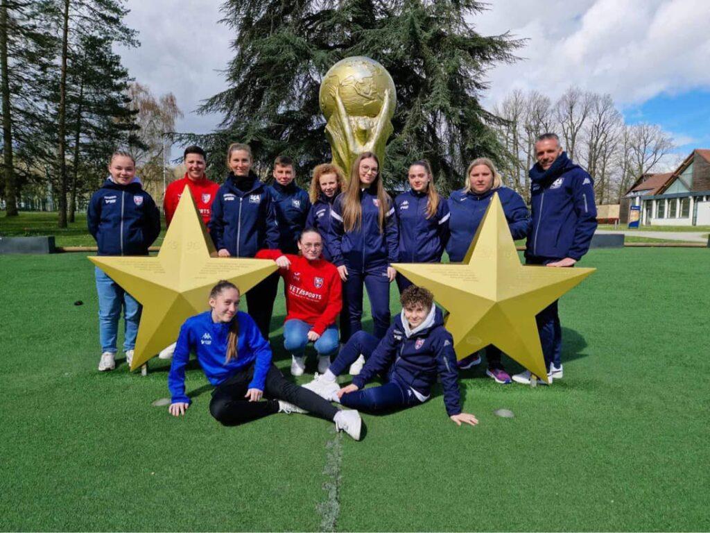 Feminines-Clairefontaine-010424-1